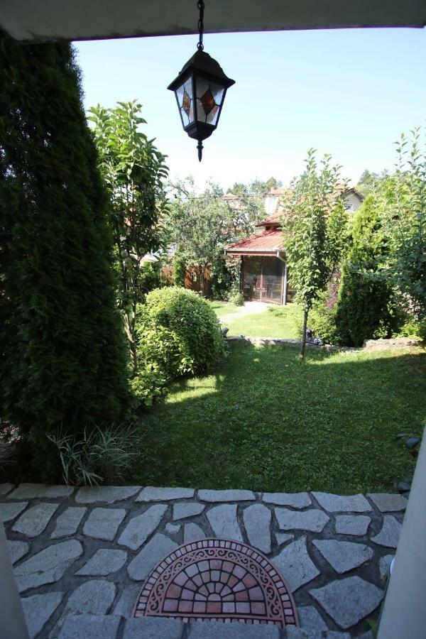 Къща За Гости Джая Belogradtjik Exteriör bild